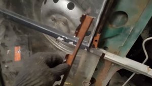 Восстановление ваз 2105, ремонт двери. часть 7