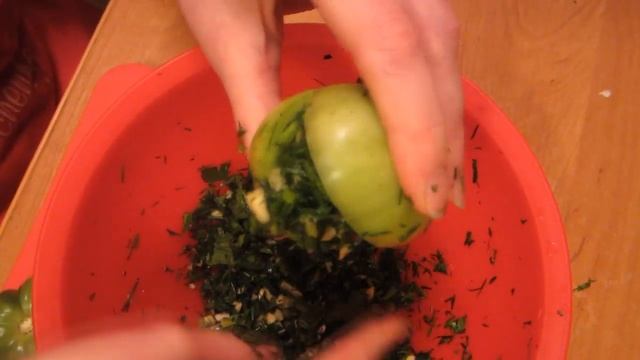 Соленые помидоры с зеленью по-грузински (зеленые)