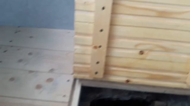 КАК ПОКРЫТЬ ПОЛ НА БАЛКОНЕ ЛАКОМ.