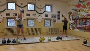 25 04 16 Тренировка старшая группа,рывок гири Долуда Виолетта 16 кг,Щекина Алеся 24кг