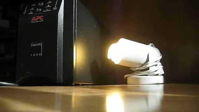 TESTING APC 670W Smart UPS 1000AV Uninterruptible Backup Power Supply смотреть онлайн