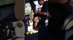 Пьяный мужик в автобусе