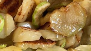 Жареная  Картошка с Кабачками и Луком на Завтрак на Обед на Ужин