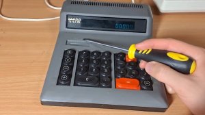 Калькулятор Искра-2210 (1981) | Iskra-2210 soviet calculator