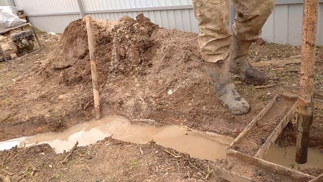 БУРЕНИЕ СКВАЖИН . ПРИЕХАЛИ БУРИТЬ ПЕСОК А ОКАЗАЛАСЬ ГЛИНА смотреть онлайн