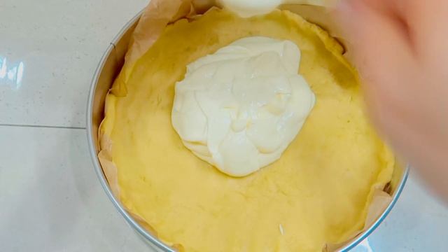 Нежнейший слоеный творожно- грушевый пирог ! Такого вы точно еще не пробовали!!! смотреть онлайн