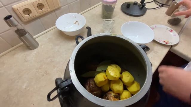 ГОВЯДИНА С КАРТОШКОЙ В АФГАНСКОМ КАЗАНЕ!!!!!???