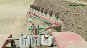Работа плуга Sukov ARCO AGRO 180 в реальных полевых условиях с автопилотом AllyNav