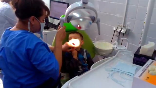 Первый раз у зубного смотреть онлайн