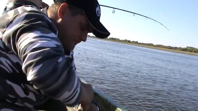 Щука на джиг, Ахтуба, база "Клевый берег" смотреть онлайн