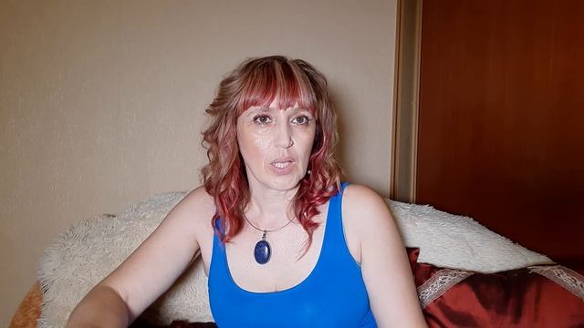 ,, поплакать в жилетку,, поныть другу.. Что это значит смотреть онлайн