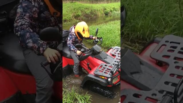 Stels 300B вытаскиваем из ручья смотреть онлайн