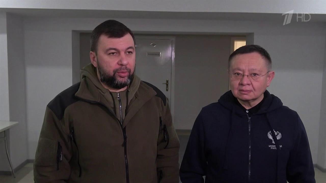 Врио главы ДНР вместе с министром строительства и ЖКХ посетили Волноваху и Мариуполь