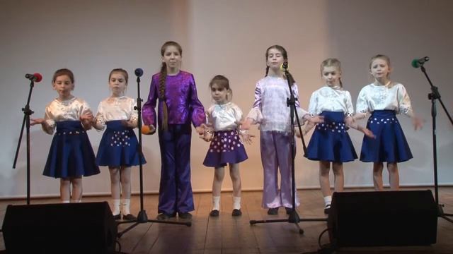 "Песенка для мам" сл.и муз.А.Бабина смотреть онлайн