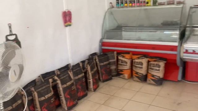 Рынок в Голубицкой. Где купить мясо? Ярмарка возле базы Лазурная и цены в магазине. Кемпинг 2023мор