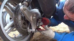 Suzuki Burgman 650 #1 Замена колодок, фильтров и масла