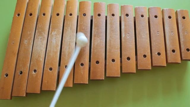 Игра на ксилофоне "Во поле береза стояла" смотреть онлайн