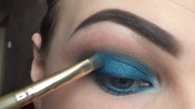 Макияж "Зеленый Smoky Eyes" смотреть онлайн