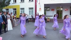 Последний школьный вальс выпускников Черноморской школы №1