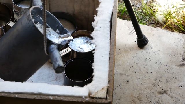 Molten aluminium - making something useful смотреть онлайн