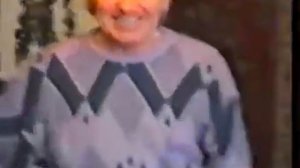 смешное видео как мужик смеётся🤣