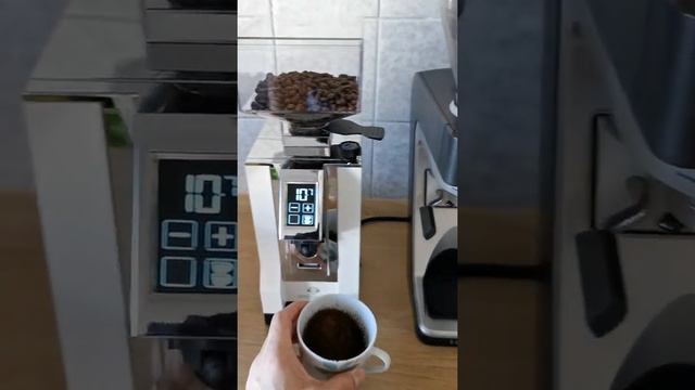 Lautstärke: Baratza Sette 270wi vs Eureka Mignon Specialita