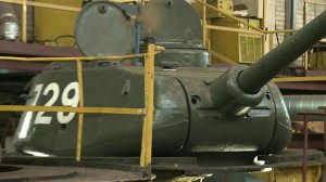 В Петербурге ко Дню Победы на танковом заводе реставрируют легендарные Т-34