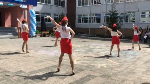 Стюардессы танец на выпускной 2018