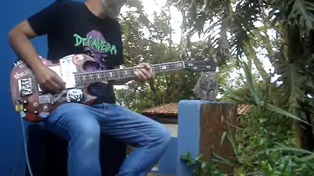 Playing a Reggae groove with a Giannini SG Bass! Special guest: Baianinha! смотреть онлайн