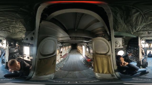 ?Кабина Ми-6 панорама 360°. Готовимся к отбивке конуса винта РВ. смотреть онлайн
