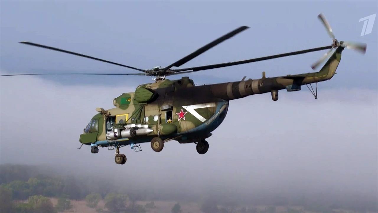 В Донбассе российские боевые вертолеты Ми-8 прикрывают колонны с воздуха