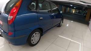 Nissan Almera Tino I 2.2 MT (114 л.с.) 2001