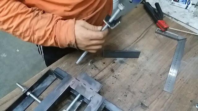 Sütunlu matkap mengenesi yapımı Adjustable clamp construction смотреть онлайн