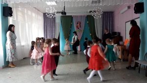 Танец Полька (средняя группа)