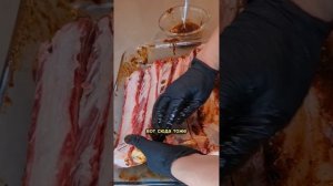 Сочные говяжьи рёбра в духовке просто тают во рту