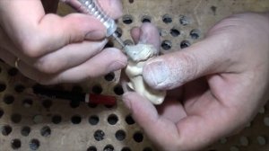 Резьба по кости: "Мыша № 3"