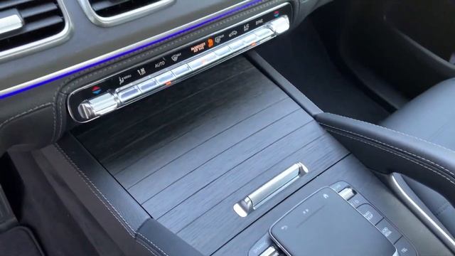 Видеопрезентация автомобиля GLE 300 d 4MATIC Sport Plus смотреть онлайн