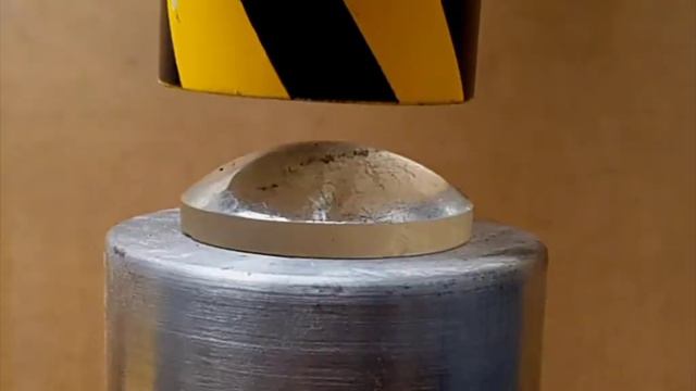 разные предметы против мощный Канпресор смотреть онлайн