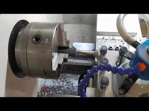 Работа КоРпУсНоГо сверла с двумя пластинками на токарном ЧПУ станке