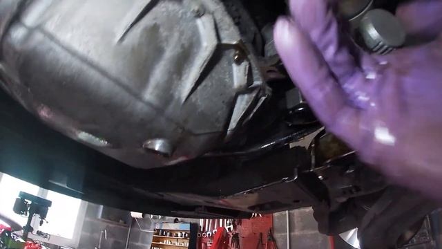 Révision vidange +filtre à huile et remise à zéro entretien Renault clio 3 1 2 tce 16v смотреть онлайн