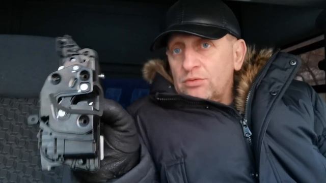 ГАЗЕЛЬ НЕКСТ ЦМФ решаю проблему с замком задней двери. смотреть онлайн