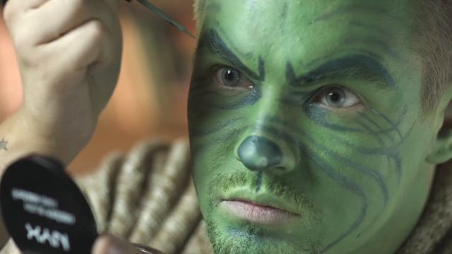 ПОСЛЕДНЕЕ ВИДЕО / КТО ПОХИТИЛ МОЙ НОВЫЙ ГОД??? / GRINCH MAKEUP / NYX COSMETICS RUSSIA смотреть онлайн