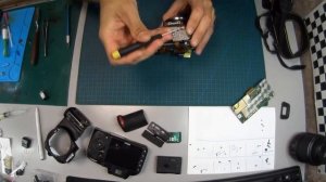 Nikon D3100 Демонтаж двигателя зеркала и затвора. Отчет