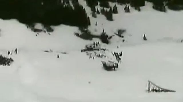 Разбился на снегоходе смотреть онлайн