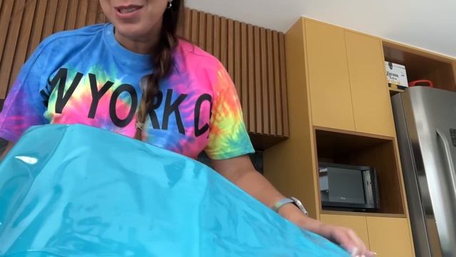 O Dia Todo Comendo em Restaurante смотреть онлайн