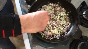 Яичница с беконом и сыром. Мой завтрак. Просто и вкусно.