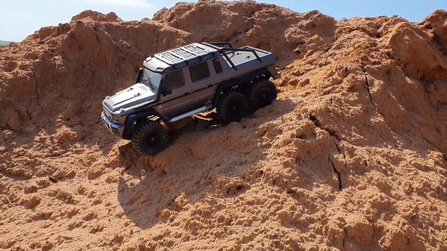 Traxxas TRX6 Mercedes Benz G63 смотреть онлайн