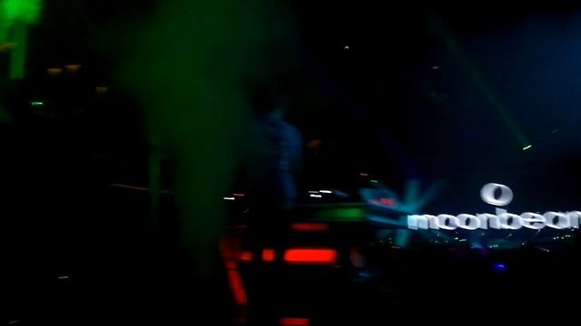 Moonbeam и танцуют зелены черти 2 смотреть онлайн