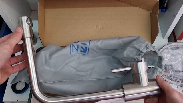 Смеситель для кухни Lidz (NKS) 12 32 015F-13 распаковка кухонный кран нержавейка смотреть онлайн