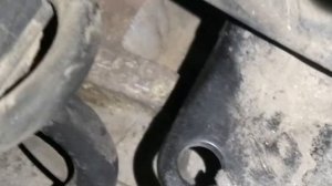 где находится номер двигателя audi a8d3 4.2 bfm? ответ